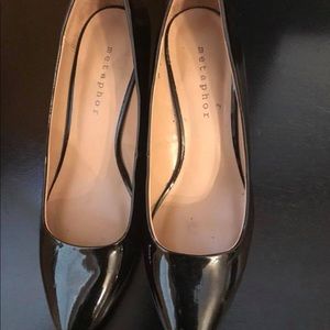 Nice shoes black color size 7.5